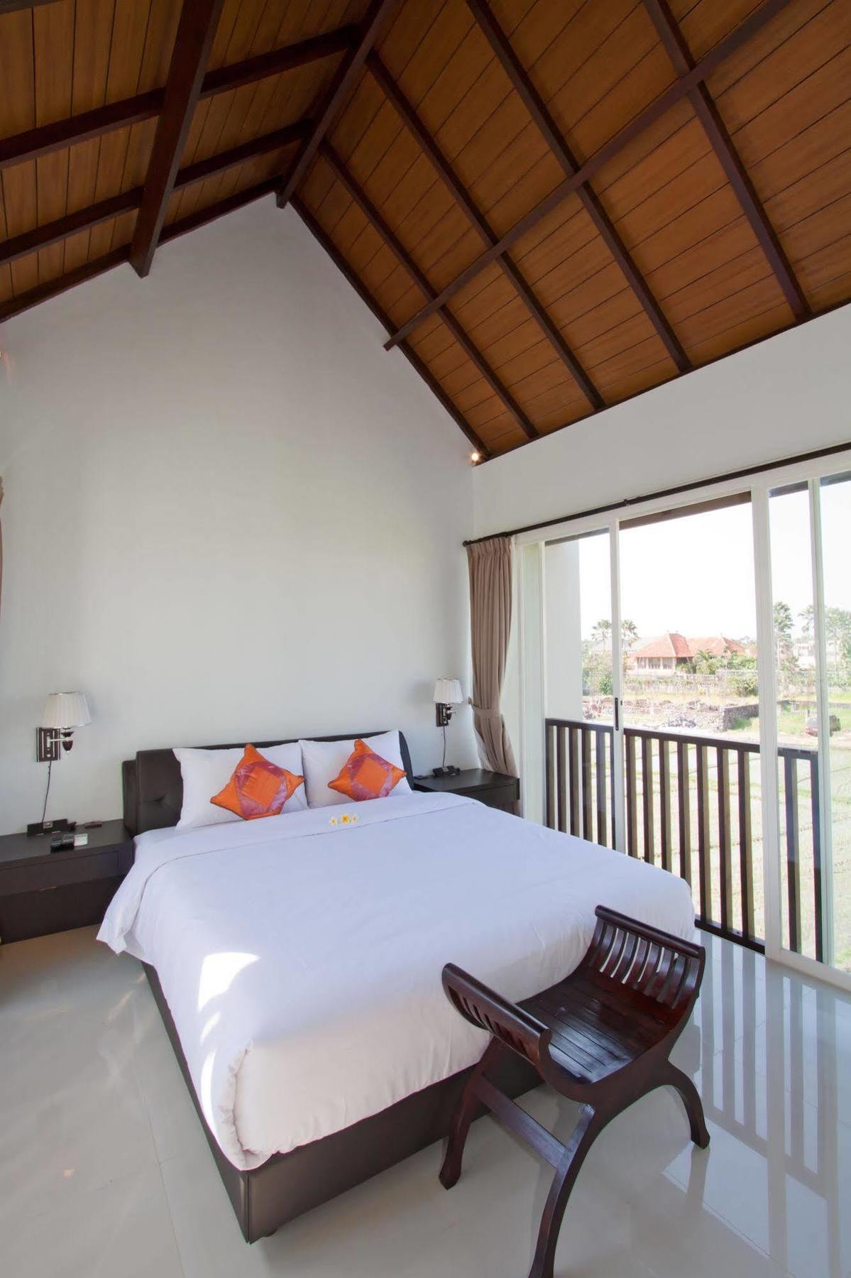Grace And Milena Guesthouse Kuta Lombok Exterior foto